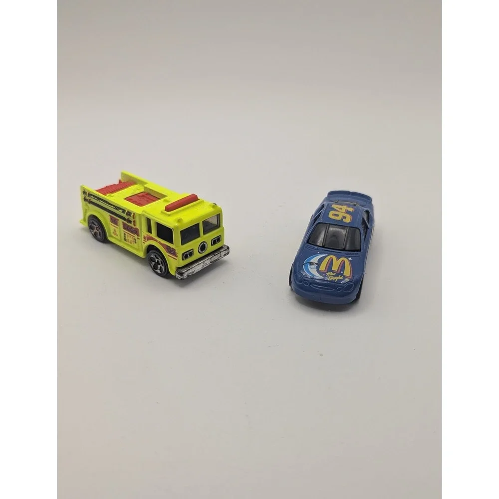 Hot Wheels 1976 Fire Truck & 1998 Mac Tonight Bill Elliott 94 NASCAR Diecast Lot